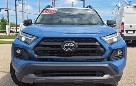 Toyota RAV4, 2023 год, 3 100 000 рублей, 3 фотография