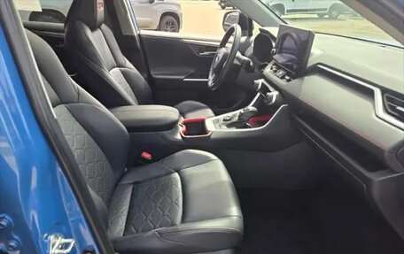 Toyota RAV4, 2023 год, 3 100 000 рублей, 10 фотография
