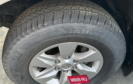 Toyota Land Cruiser Prado 150 рестайлинг 2, 2022 год, 6 800 000 рублей, 9 фотография