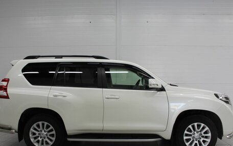 Toyota Land Cruiser Prado 150 рестайлинг 2, 2016 год, 3 550 000 рублей, 5 фотография