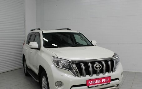 Toyota Land Cruiser Prado 150 рестайлинг 2, 2016 год, 3 550 000 рублей, 3 фотография