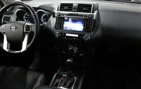 Toyota Land Cruiser Prado 150 рестайлинг 2, 2016 год, 3 550 000 рублей, 18 фотография