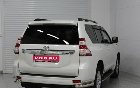Toyota Land Cruiser Prado 150 рестайлинг 2, 2016 год, 3 550 000 рублей, 8 фотография