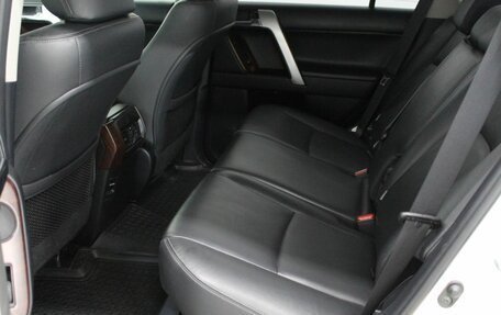 Toyota Land Cruiser Prado 150 рестайлинг 2, 2016 год, 3 550 000 рублей, 17 фотография