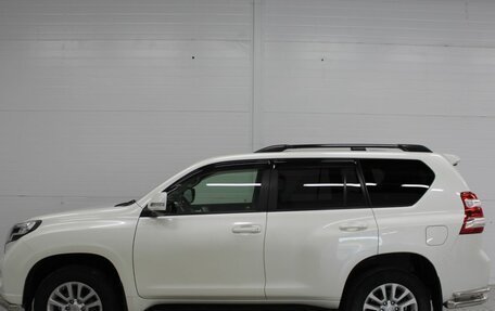 Toyota Land Cruiser Prado 150 рестайлинг 2, 2016 год, 3 550 000 рублей, 11 фотография