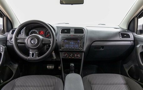 Volkswagen Polo VI (EU Market), 2011 год, 778 000 рублей, 14 фотография
