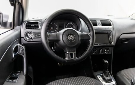 Volkswagen Polo VI (EU Market), 2011 год, 778 000 рублей, 15 фотография