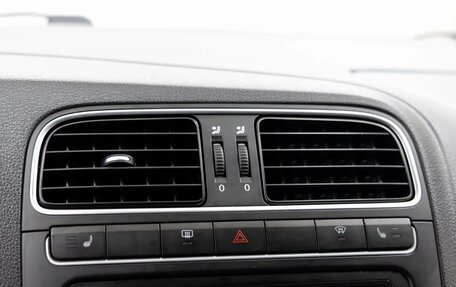 Volkswagen Polo VI (EU Market), 2011 год, 778 000 рублей, 20 фотография