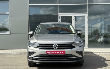 Volkswagen Tiguan II, 2021 год, 3 135 000 рублей, 3 фотография