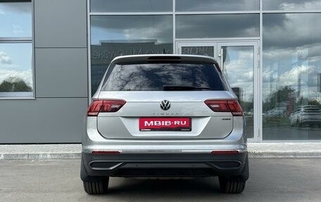 Volkswagen Tiguan II, 2021 год, 3 135 000 рублей, 4 фотография
