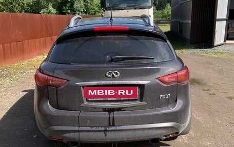 Infiniti FX II, 2011 год, 2 200 000 рублей, 3 фотография