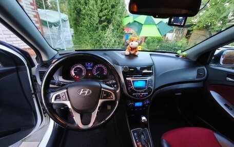 Hyundai Solaris II рестайлинг, 2013 год, 950 000 рублей, 7 фотография