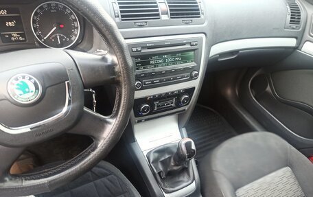 Skoda Octavia, 2012 год, 870 000 рублей, 3 фотография