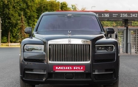 Rolls-Royce Cullinan, 2020 год, 36 700 000 рублей, 3 фотография
