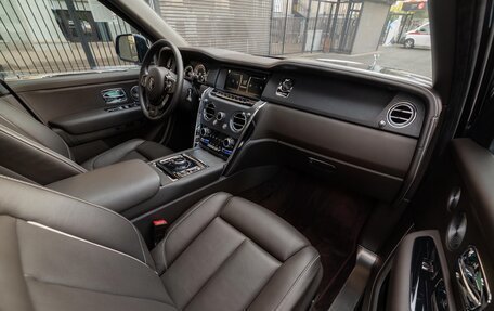 Rolls-Royce Cullinan, 2020 год, 36 700 000 рублей, 13 фотография