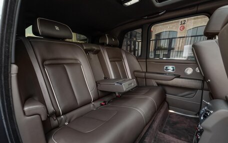 Rolls-Royce Cullinan, 2020 год, 36 700 000 рублей, 14 фотография