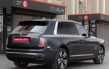 Rolls-Royce Cullinan, 2020 год, 36 700 000 рублей, 9 фотография