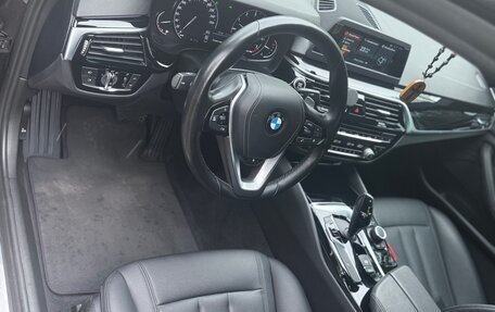 BMW 5 серия, 2018 год, 3 150 000 рублей, 8 фотография