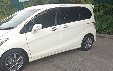 Honda Freed I, 2012 год, 1 500 000 рублей, 10 фотография