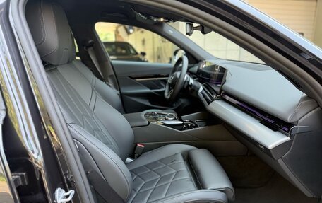 BMW 5 серия, 2024 год, 6 400 000 рублей, 6 фотография