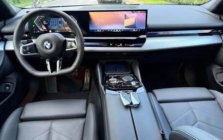 BMW 5 серия, 2024 год, 6 400 000 рублей, 10 фотография