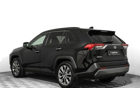 Toyota RAV4, 2021 год, 3 980 000 рублей, 7 фотография