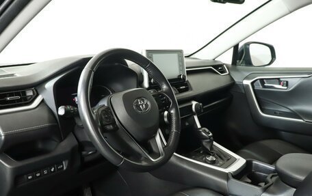 Toyota RAV4, 2021 год, 3 980 000 рублей, 13 фотография