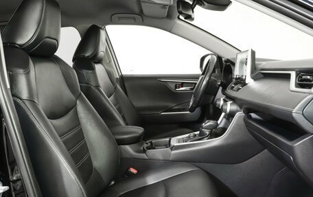 Toyota RAV4, 2021 год, 3 980 000 рублей, 23 фотография
