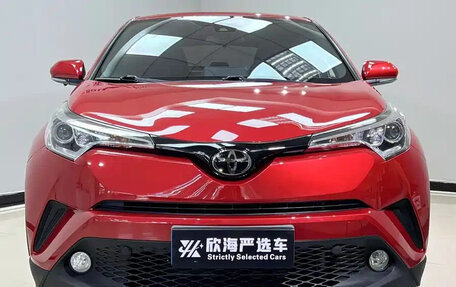 Toyota C-HR I рестайлинг, 2022 год, 1 760 999 рублей, 2 фотография