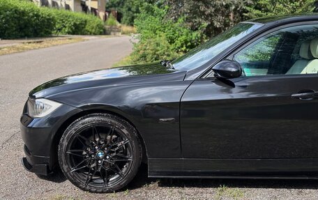 BMW 3 серия, 2006 год, 1 300 000 рублей, 2 фотография