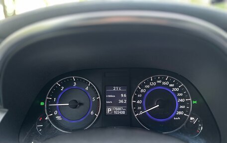 Infiniti QX70, 2015 год, 2 100 000 рублей, 11 фотография