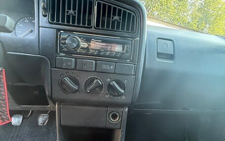 Volkswagen Passat B3, 1988 год, 200 000 рублей, 10 фотография