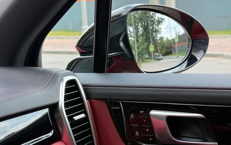Porsche Cayenne III, 2020 год, 10 990 000 рублей, 15 фотография