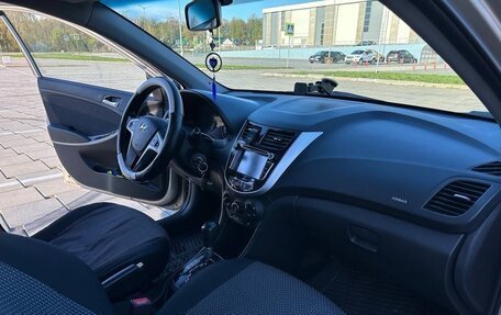 Hyundai Solaris II рестайлинг, 2013 год, 800 000 рублей, 1 фотография