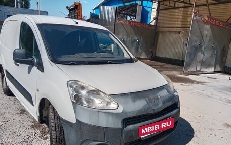 Peugeot Partner II рестайлинг 2, 2012 год, 500 000 рублей, 3 фотография