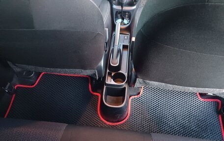 Toyota Vitz, 2019 год, 1 150 000 рублей, 7 фотография