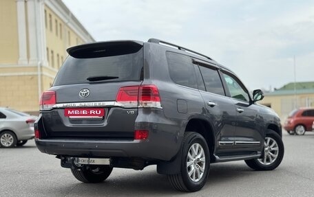 Toyota Land Cruiser 200, 2015 год, 5 150 000 рублей, 3 фотография