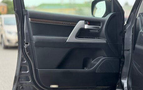 Toyota Land Cruiser 200, 2015 год, 5 150 000 рублей, 18 фотография