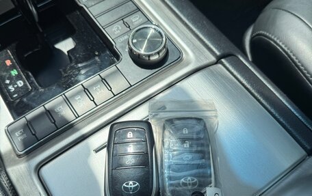 Toyota Land Cruiser 200, 2015 год, 5 150 000 рублей, 32 фотография