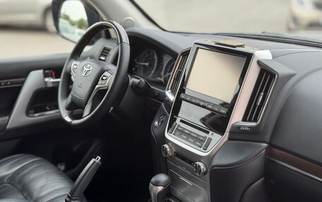 Toyota Land Cruiser 200, 2015 год, 5 150 000 рублей, 28 фотография