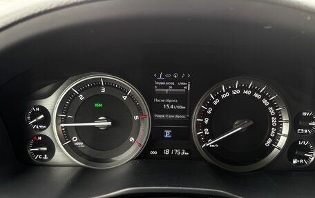 Toyota Land Cruiser 200, 2015 год, 5 150 000 рублей, 36 фотография