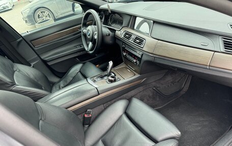 BMW 7 серия, 2009 год, 1 900 000 рублей, 12 фотография
