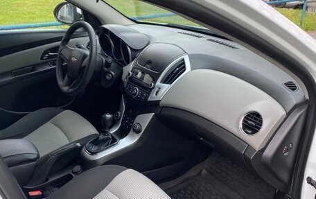 Chevrolet Cruze II, 2014 год, 670 000 рублей, 13 фотография