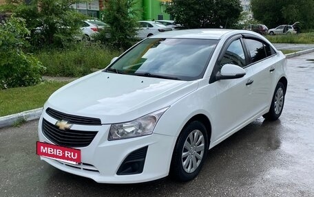 Chevrolet Cruze II, 2014 год, 670 000 рублей, 4 фотография