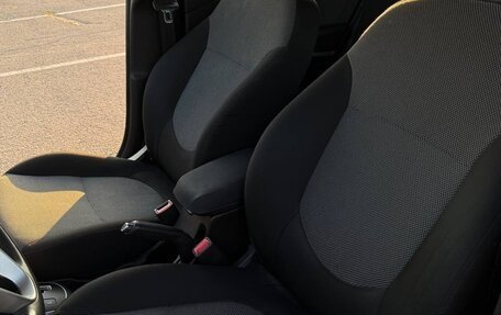 Hyundai Solaris II рестайлинг, 2014 год, 970 000 рублей, 16 фотография
