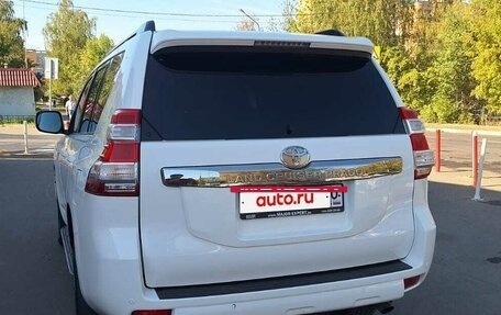 Toyota Land Cruiser Prado 150 рестайлинг 2, 2016 год, 3 200 000 рублей, 7 фотография
