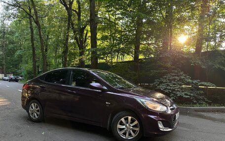 Hyundai Solaris II рестайлинг, 2012 год, 750 000 рублей, 3 фотография