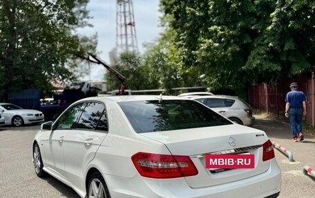 Mercedes-Benz E-Класс, 2011 год, 1 300 000 рублей, 4 фотография