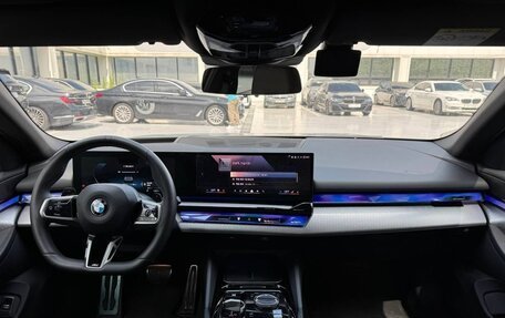 BMW 5 серия, 2024 год, 5 480 000 рублей, 7 фотография