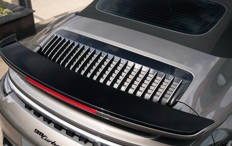 Porsche 911, 2022 год, 33 000 000 рублей, 7 фотография